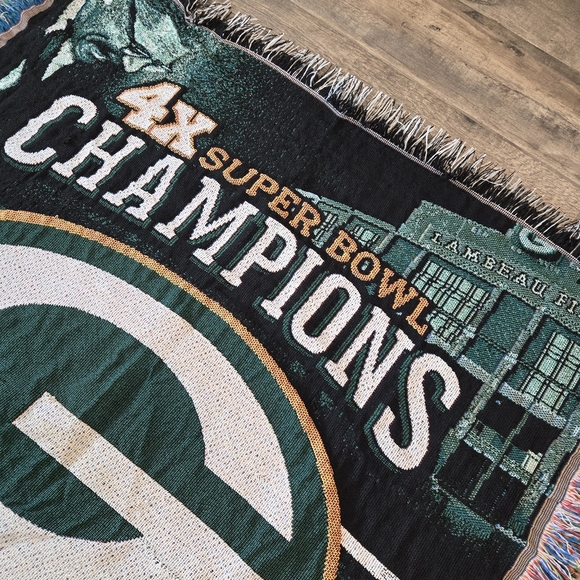 Green Bay Packers Northwest Company Tapestry - Picture 4 of 9